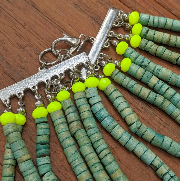 Anthropologie ombre beaded necklace - Picture 3 of 5